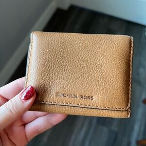Michael Kors Bryant Medium Pebbled Leather Wallet